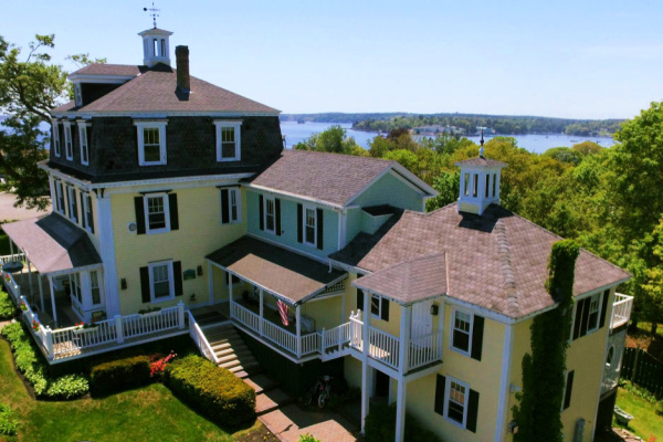 Boothbay Harbor Maine where to stay, play dine